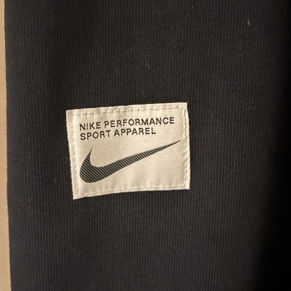 Nike Men's Medium Tall Black Joggers with White Accents - Picture 4 of 9